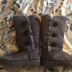 Bailey button UGGS